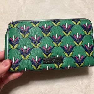 vera bradley accordion wallet emerald diamonds